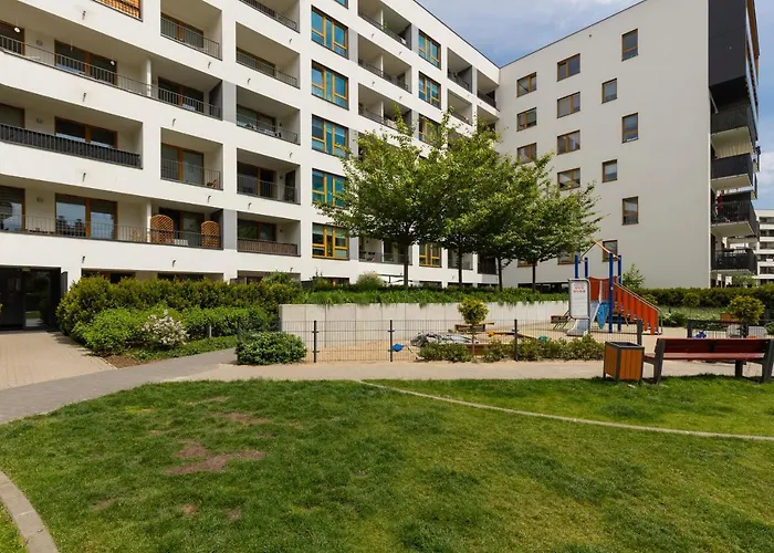 Apartment Warsaw Goclaw & 2 Bedrooms & Parking & Balcony By Noclegi Renters