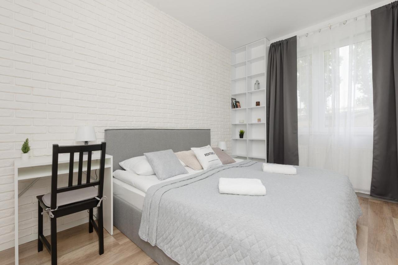 Goclaw & 2 Bedrooms & Parking & Balcony By Renters Leilighet